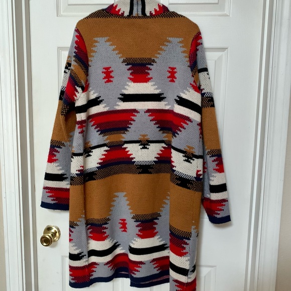 Keren Hart Aztec clasp sweater - Picture 7 of 12
